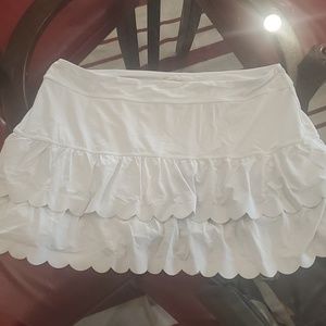 Woman's white skort Lily Pultizer Size XL